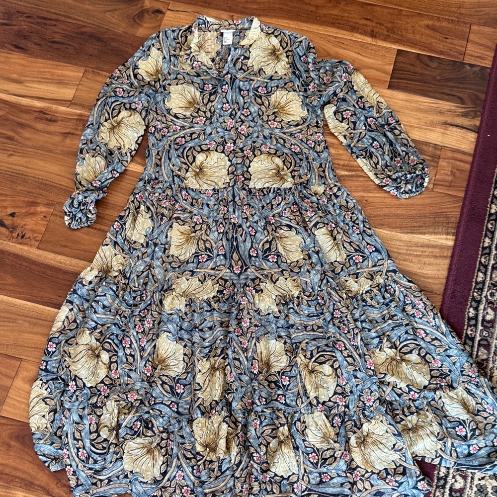 H&M Long Sleeve Dress with Gold and Pink Floral Pattern